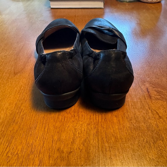 Dansko Karen Flats size 39 - Picture 7 of 10